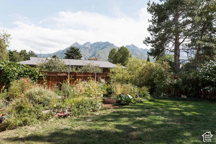 2582 E Cavalier Dr, Cottonwood Heights, Utah 84121