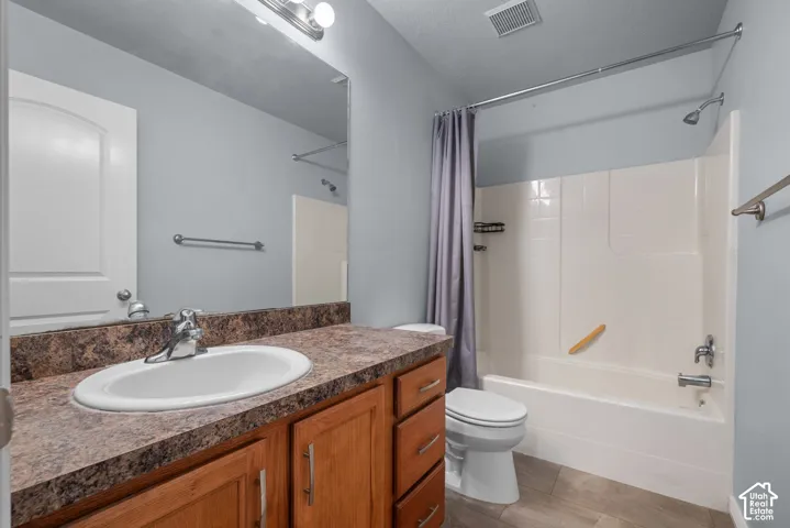 247 E Sunshine Dr, Saratoga Springs, Utah 84045