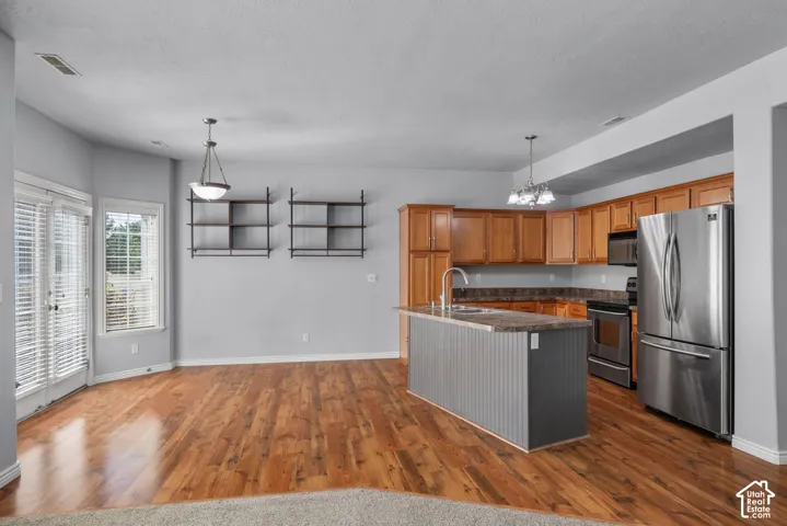 247 E Sunshine Dr, Saratoga Springs, Utah 84045