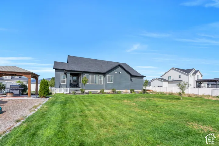4822 N Canaan Peak Dr, Eagle Mountain, Utah 84005