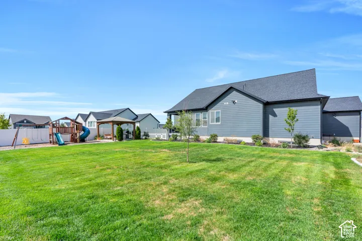 4822 N Canaan Peak Dr, Eagle Mountain, Utah 84005