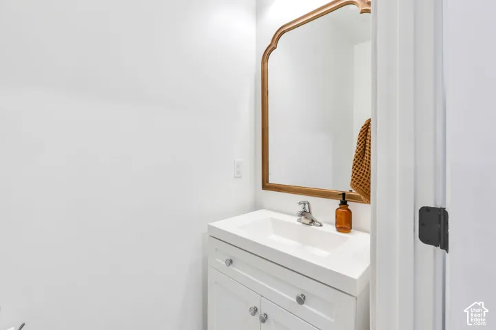 4822 N Canaan Peak Dr, Eagle Mountain, Utah 84005
