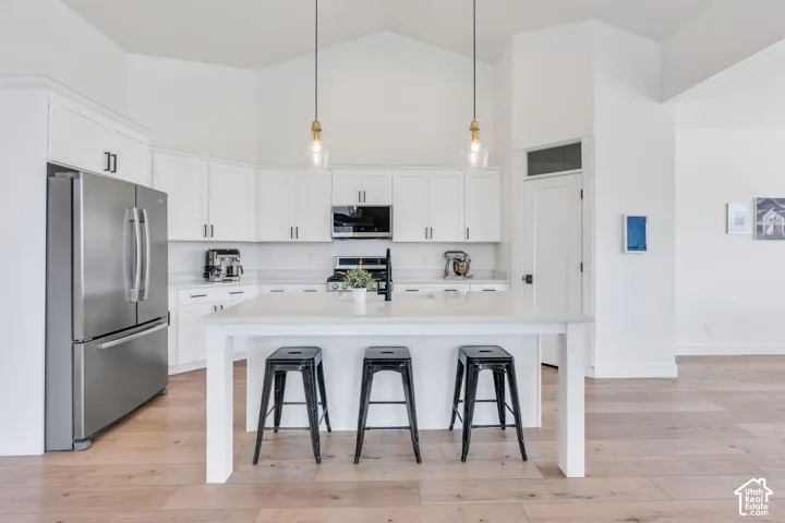 4822 N Canaan Peak Dr, Eagle Mountain, Utah 84005