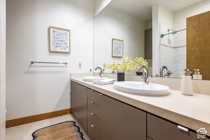 5632 E Pioneer Fork Rd, Salt Lake City, Utah 84108
