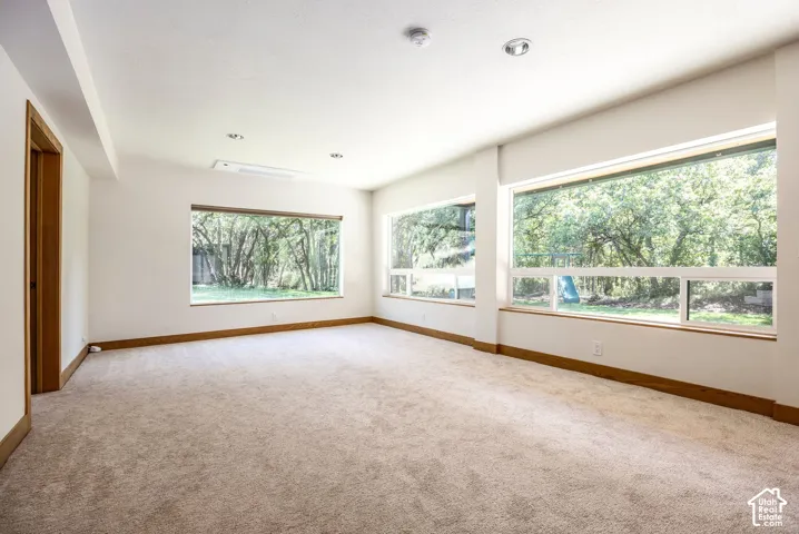 5632 E Pioneer Fork Rd, Salt Lake City, Utah 84108