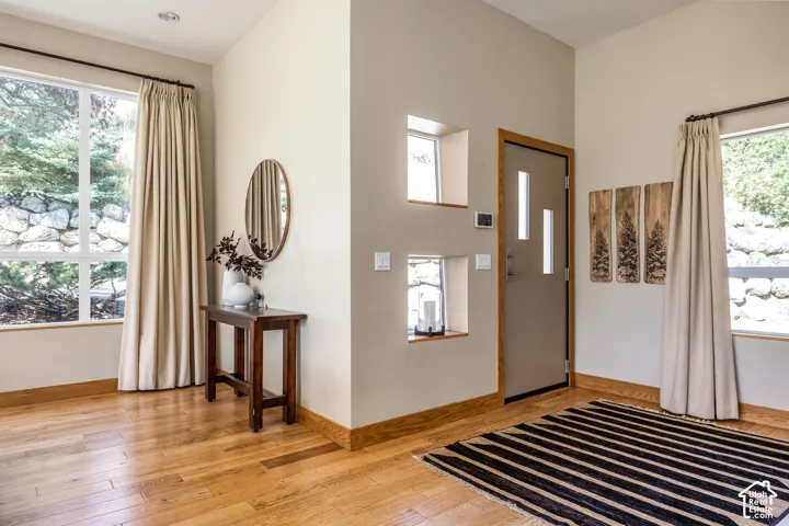 5632 E Pioneer Fork Rd, Salt Lake City, Utah 84108