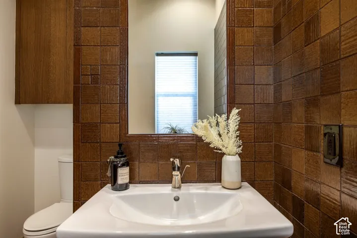 5632 E Pioneer Fork Rd, Salt Lake City, Utah 84108