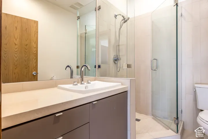 5632 E Pioneer Fork Rd, Salt Lake City, Utah 84108