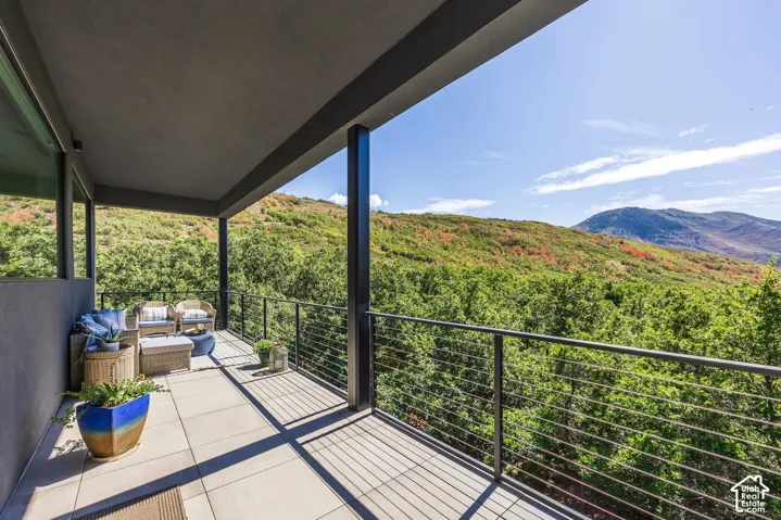 5632 E Pioneer Fork Rd, Salt Lake City, Utah 84108