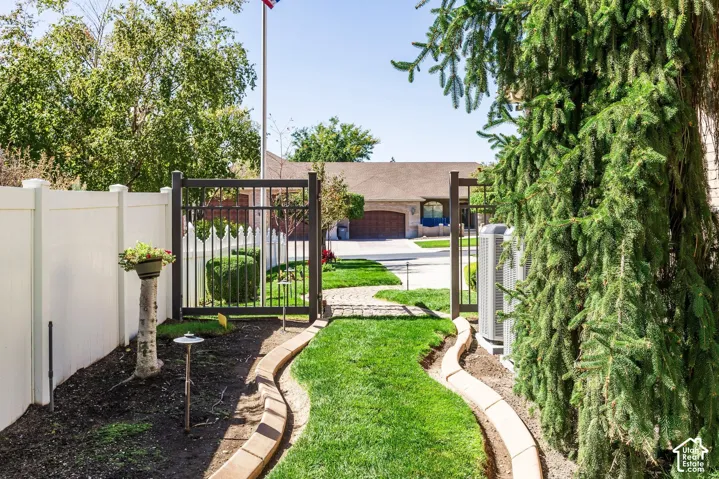 11469 Tara Woods Ln, South Jordan, Utah 84095