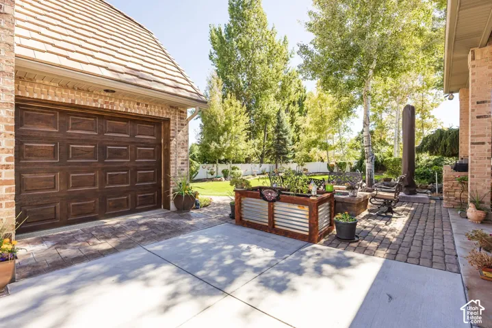 11469 Tara Woods Ln, South Jordan, Utah 84095