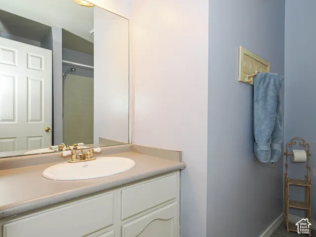 7637 S Quail Springs Cir, Midvale, Utah 84047