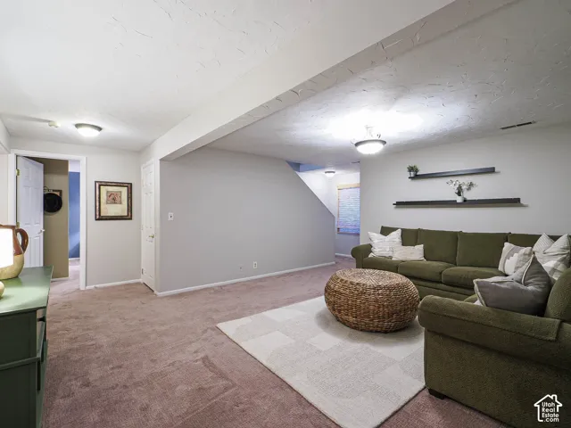 7637 S Quail Springs Cir, Midvale, Utah 84047