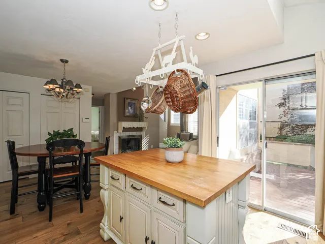 7637 S Quail Springs Cir, Midvale, Utah 84047
