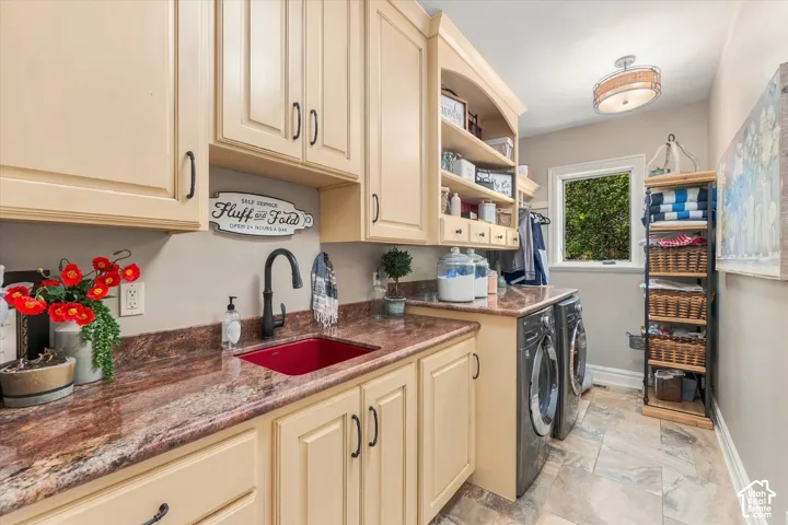266 Meadow Dr, Springville, Utah 84663