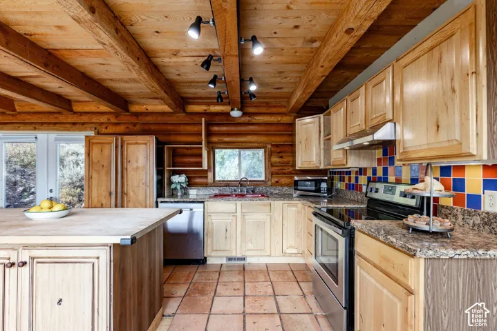 1498 Country Cirlce, Kamas, Utah 84036