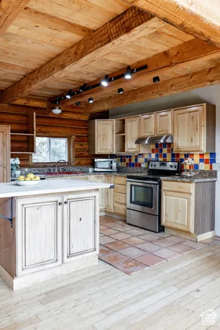1498 Country Cirlce, Kamas, Utah 84036