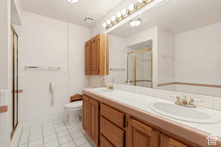 1532 W Cornerstone Dr, South Jordan, Utah 84095