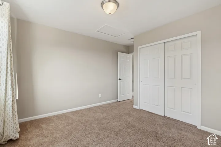Neutral paint palette with ceiling-mounted light fixture