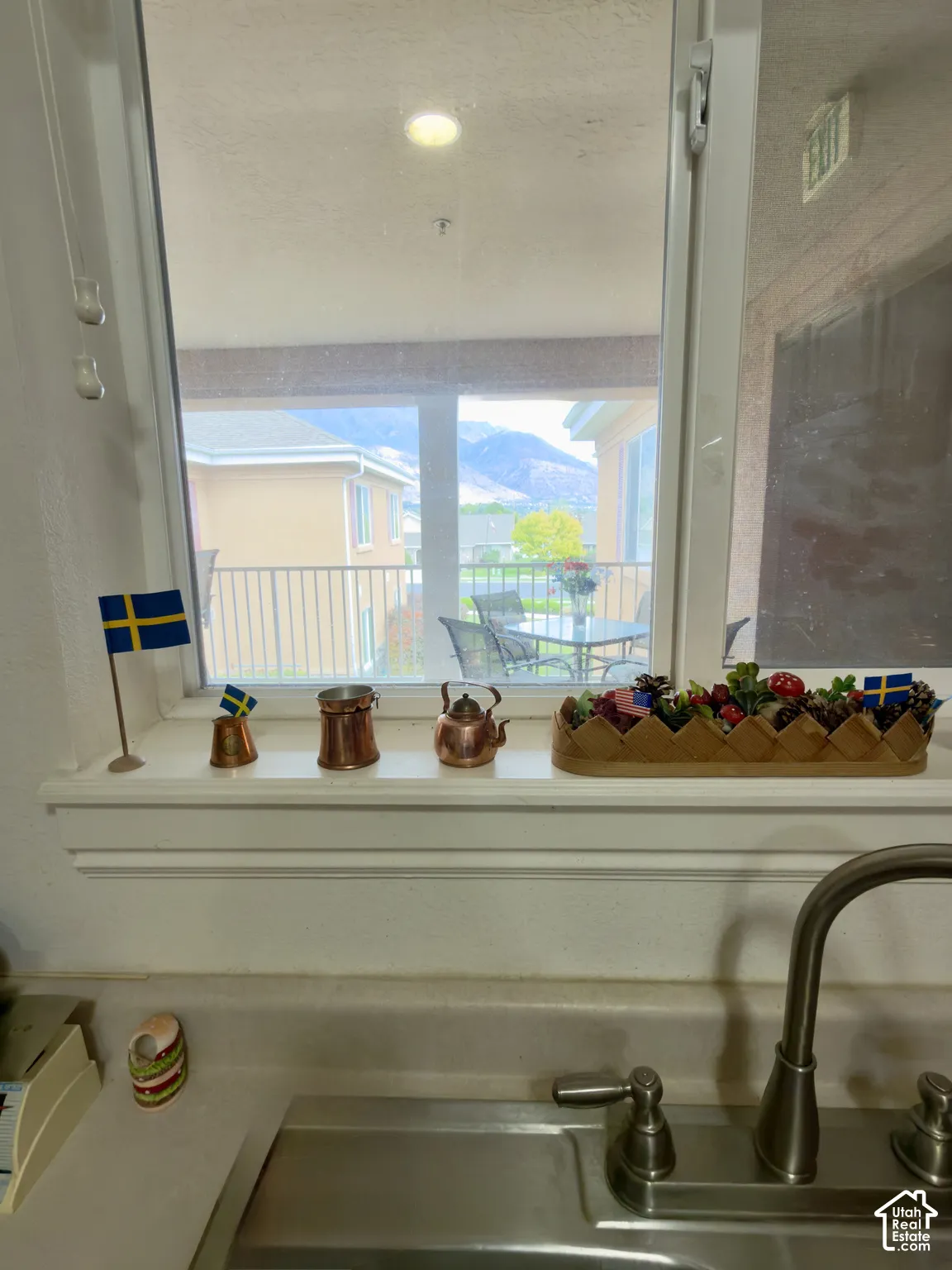 Beautiful mountain views from the kitchen sink