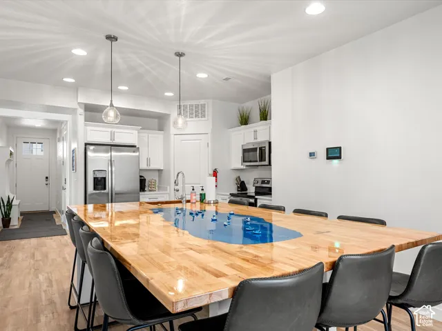 541 N Richland St, Garden City, Utah 84028