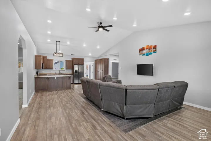 Vaulted ceiling with recessed lighting