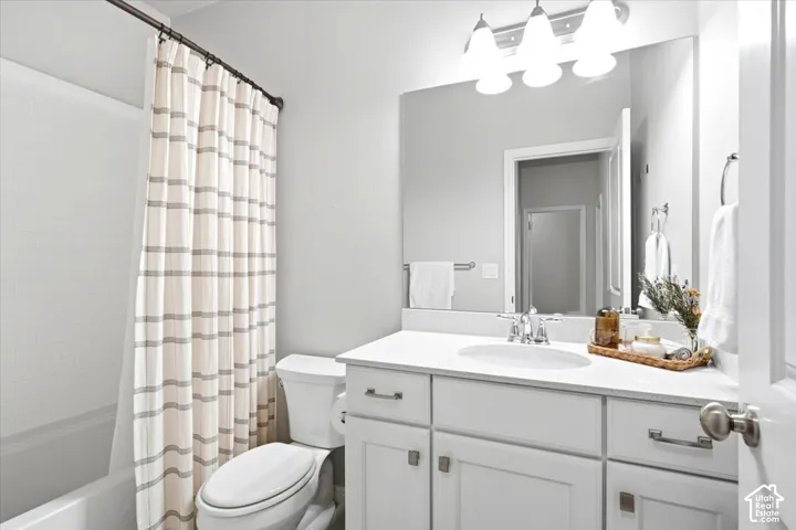 1105 W 250 N, Clearfield, Utah 84015