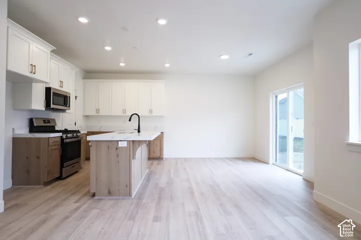 Kitchen and dining area