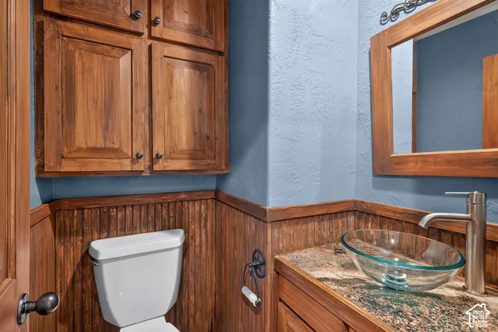 Powder Room