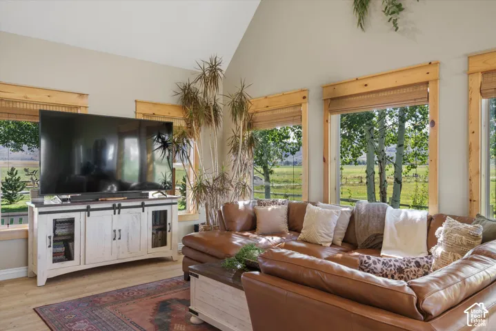1341 S 8900 E, Huntsville, Utah 84317