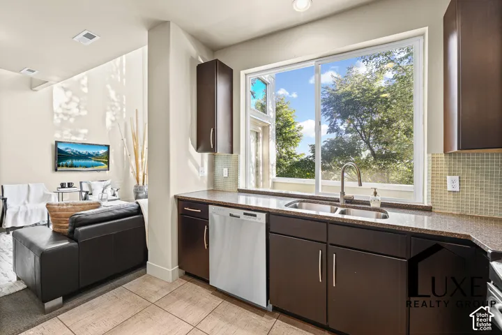 10398 S Clarks Hill Dr #109, South Jordan, Utah 84009