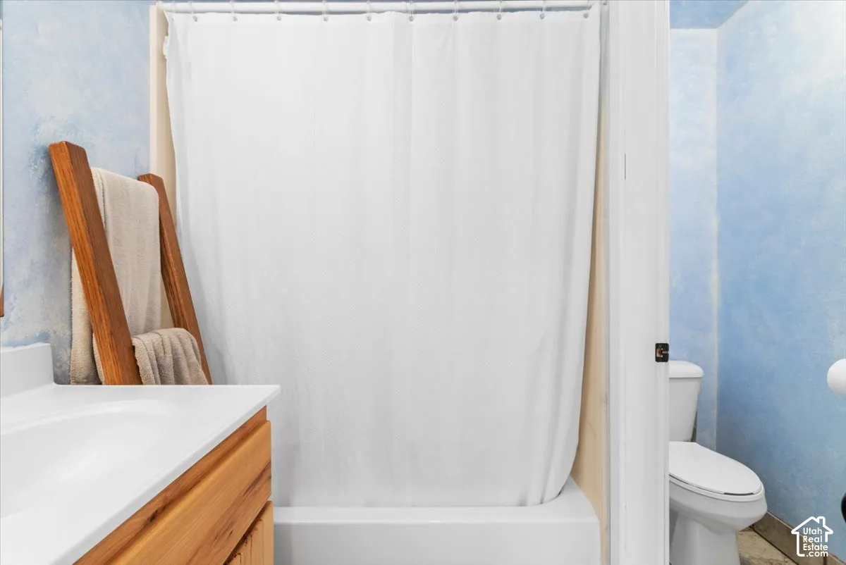 Full bathroom