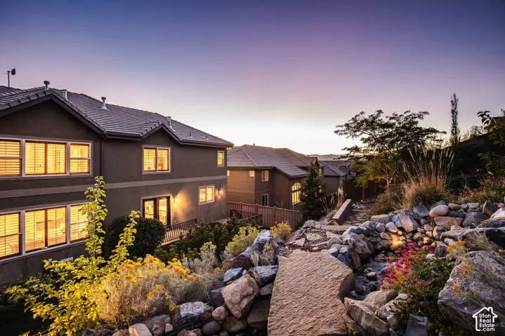 2142 W Whisper Wood Dr, Lehi, Utah 84043
