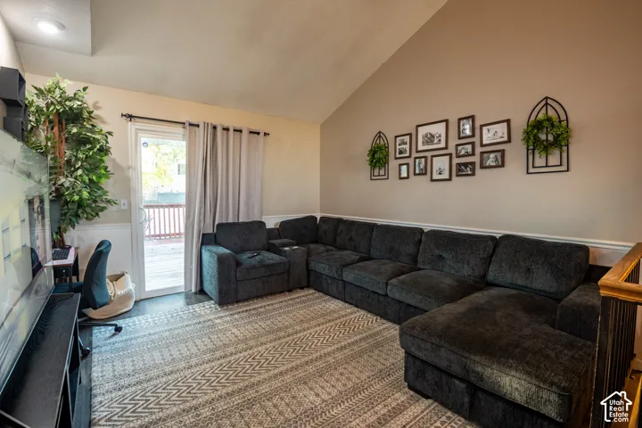 9170 S River Ridge Dr, West Jordan, Utah 84088