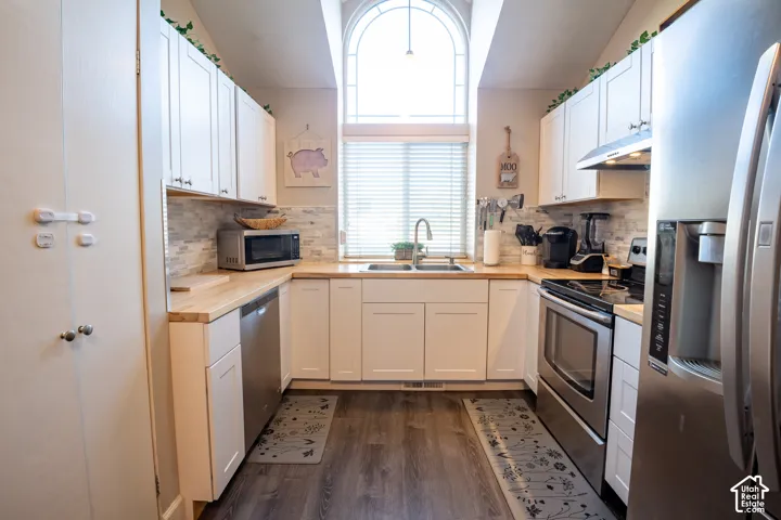 9170 S River Ridge Dr, West Jordan, Utah 84088