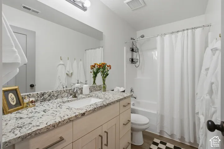 Main bathroom