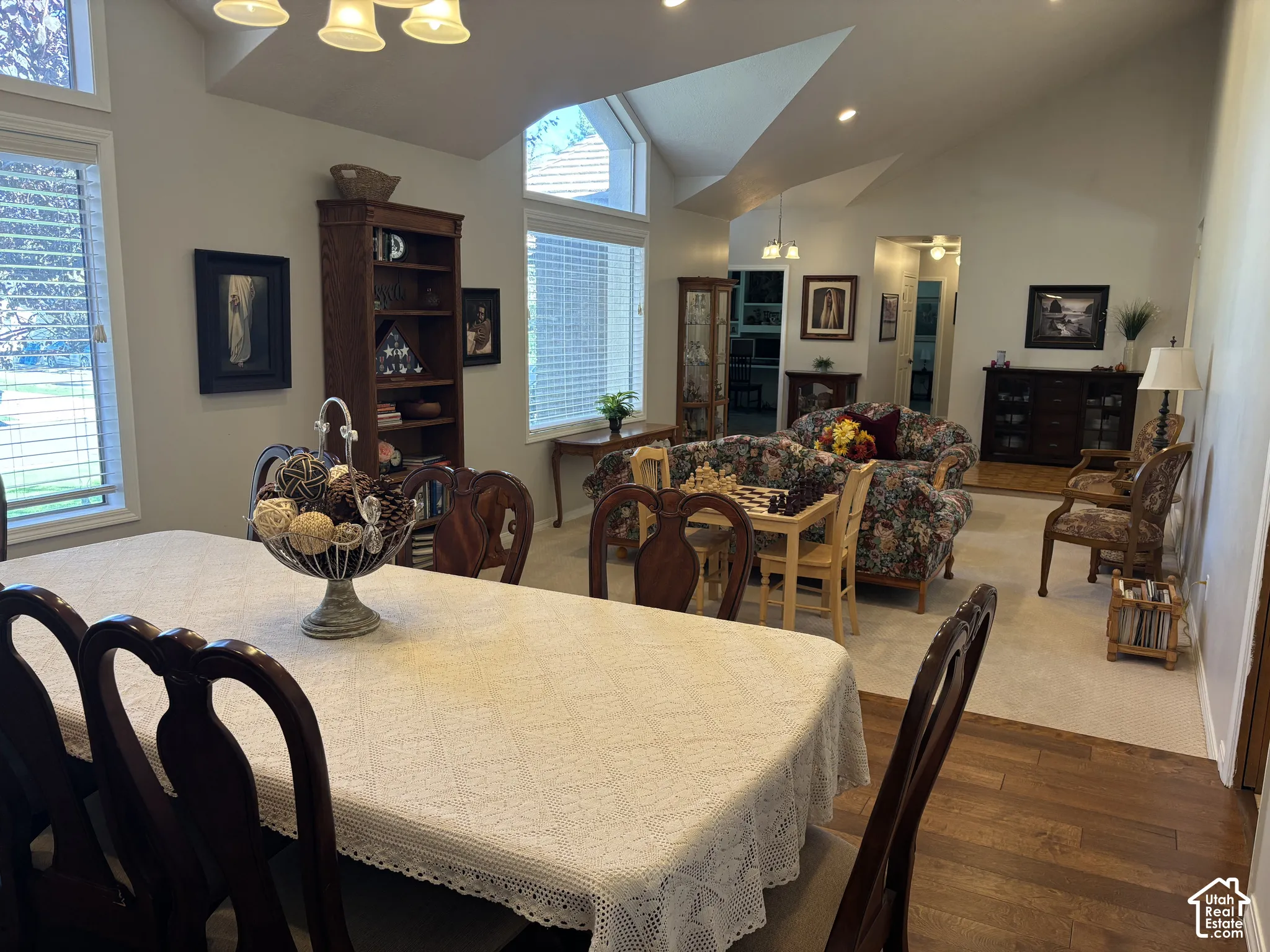 Vaulted ceilings with recessed lighting