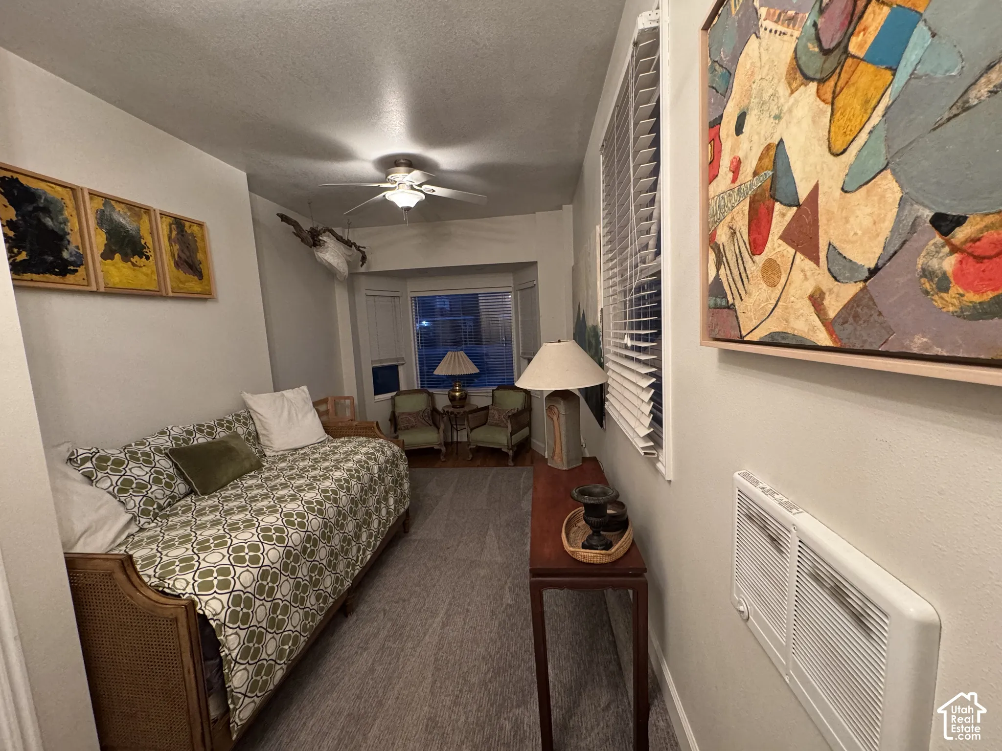 Second bedroom main floor, bay window, 2 closets