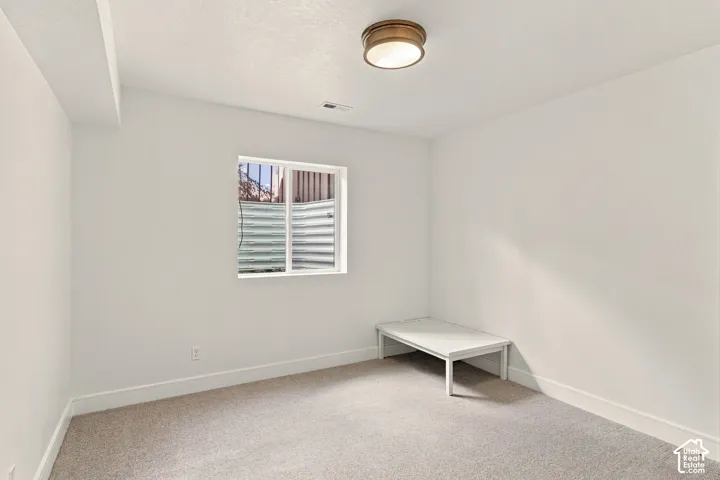 576 S 1450 W, Farmington, Utah 84025
