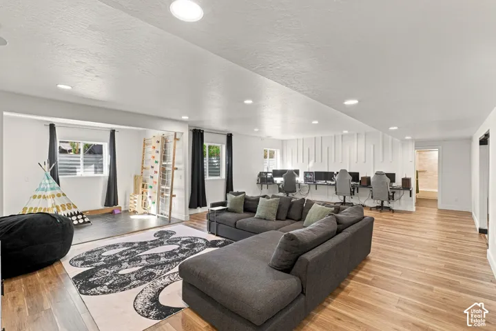 576 S 1450 W, Farmington, Utah 84025