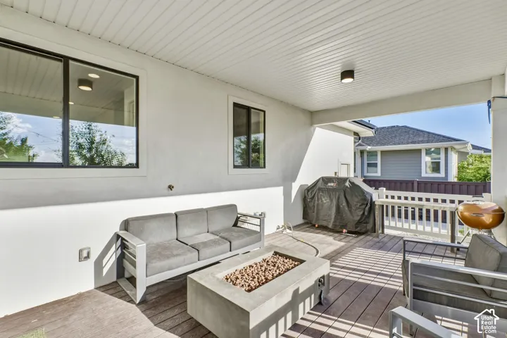 576 S 1450 W, Farmington, Utah 84025