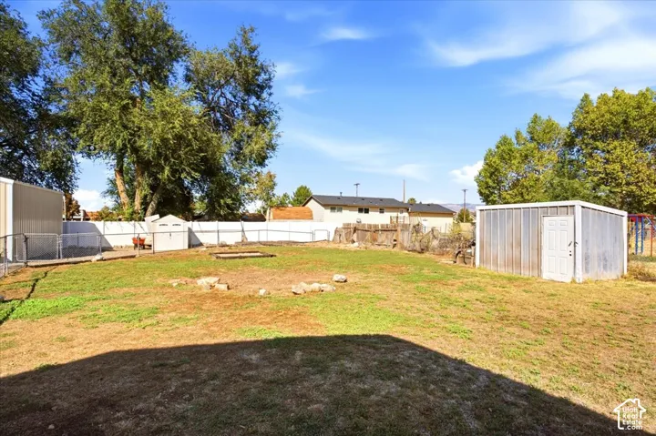 2816 W 1750 N, Clinton, Utah 84015