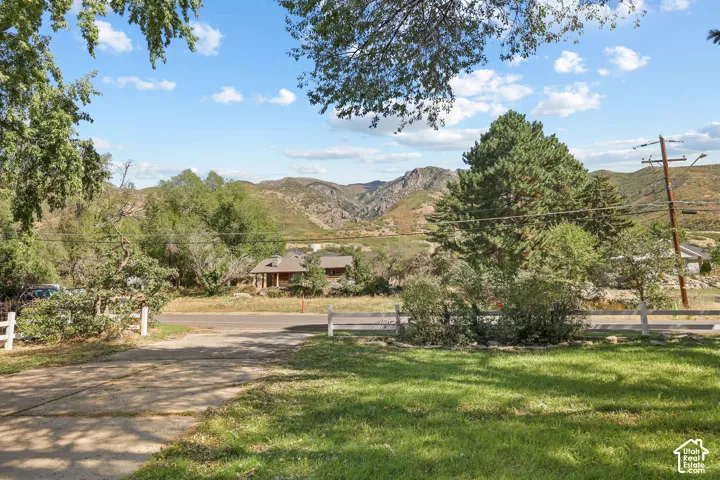 1731 Valley View Dr, Layton, Utah 84040
