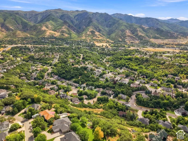 2141 E Oak Ln, Layton, Utah 84040
