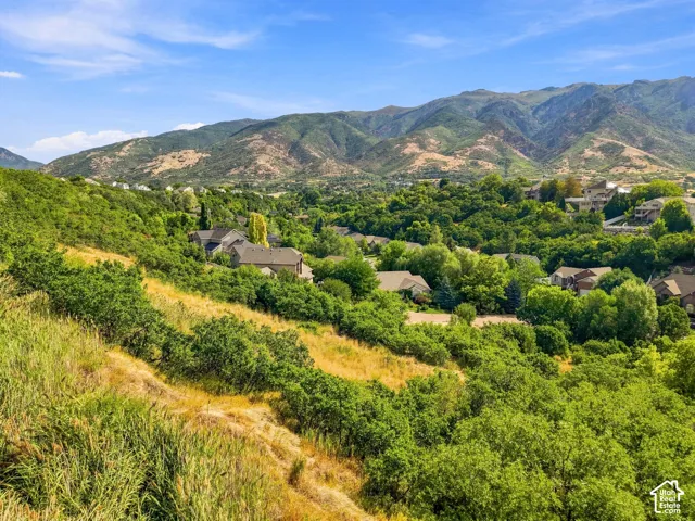 2141 E Oak Ln, Layton, Utah 84040