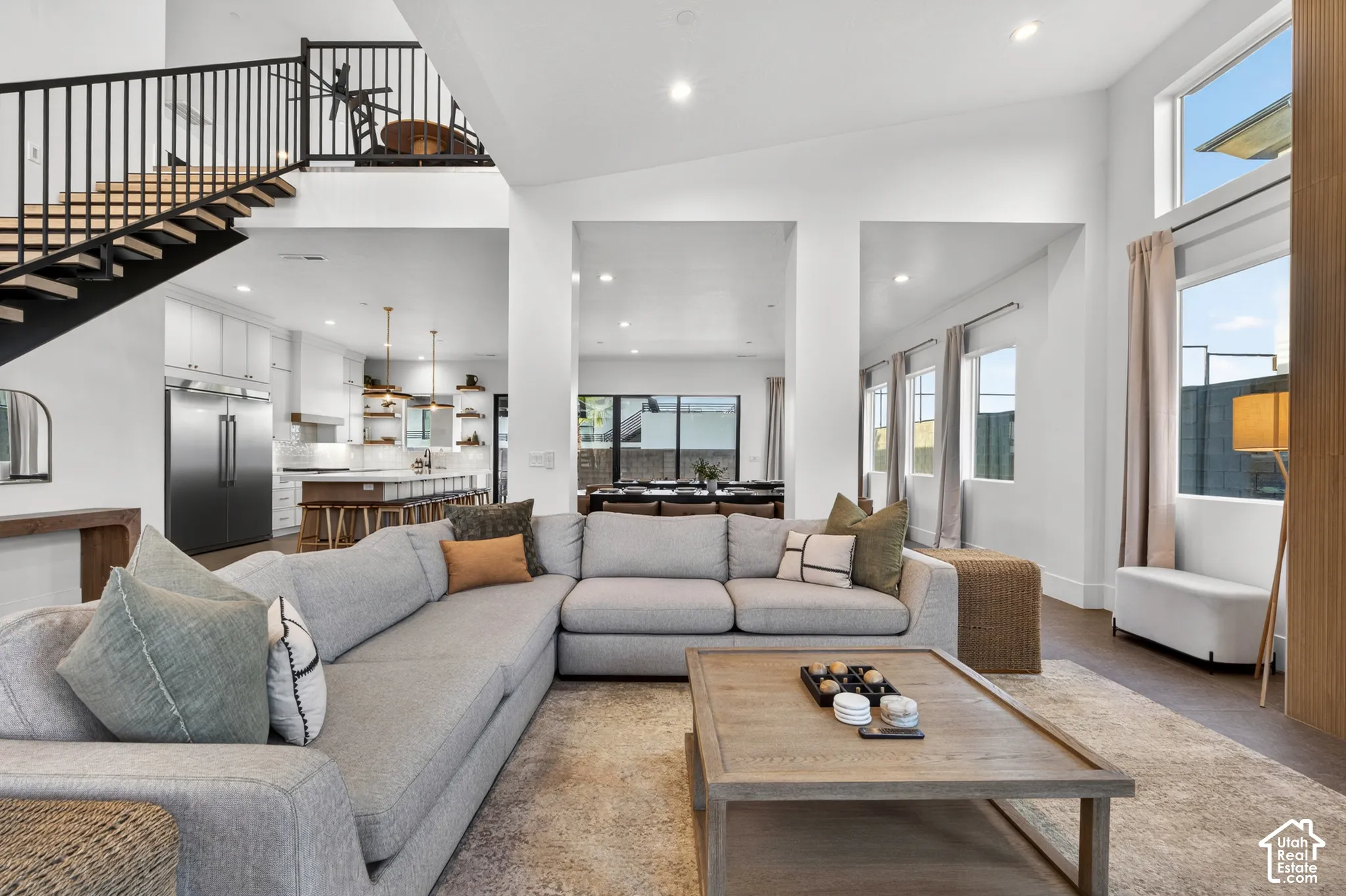 Vaulted ceilings with recessed lighting