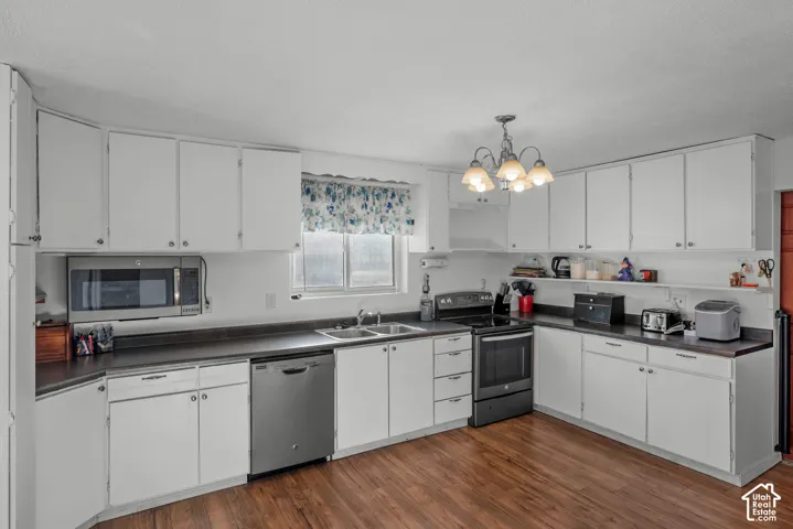 2098 N Droubay Rd, Tooele, Utah 84074