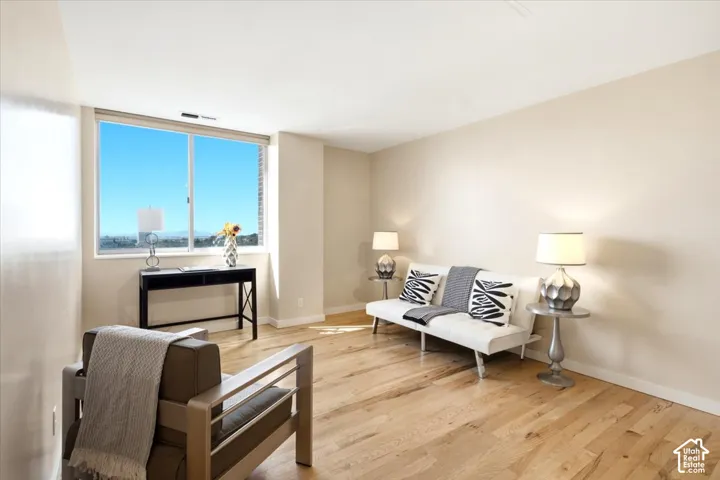 777 E South Temple #13b, Salt Lake City, Utah 84102