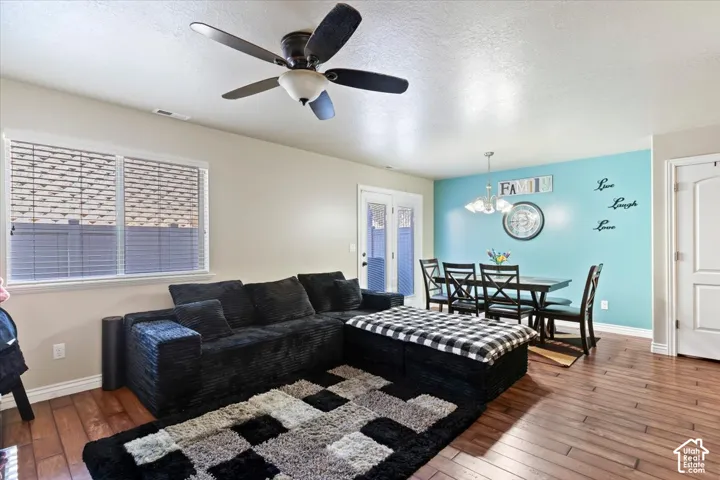 1809 E Whitetail Dr, Layton, Utah 84040