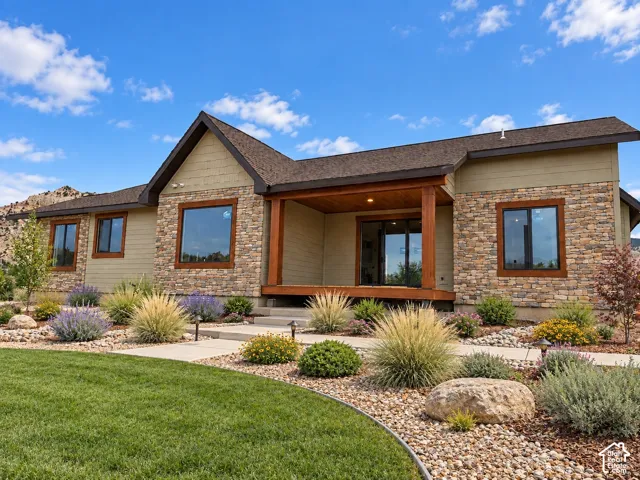 311 S 100 East St, Teasdale, Utah 84773
